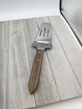Stainless Steel Cake Pie Spatula Server Japan Wood Handle 10" Slotted Serrated